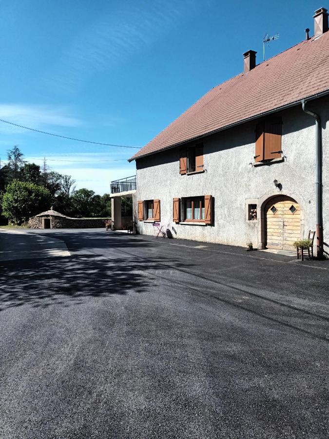 Gite De La Saugiat Le Fied Exterior foto
